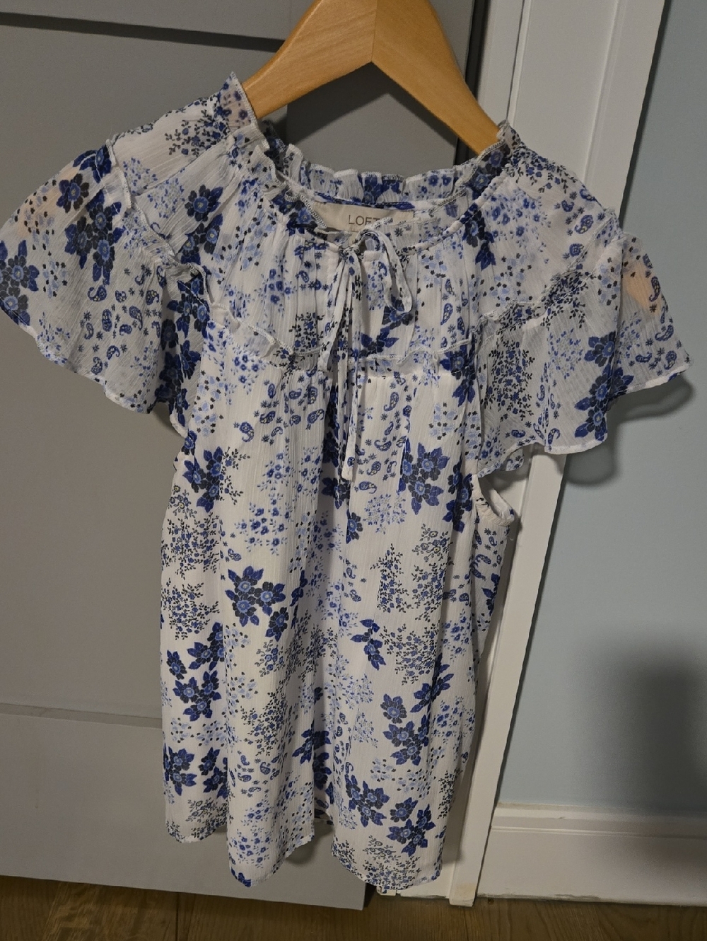 LOFT White and Blue Floral Tie-Neck Flutter-Sleeve Top